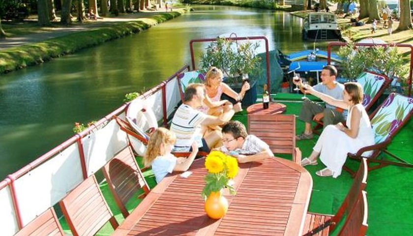 Kids Go Free on European Hotel Barge Vacations